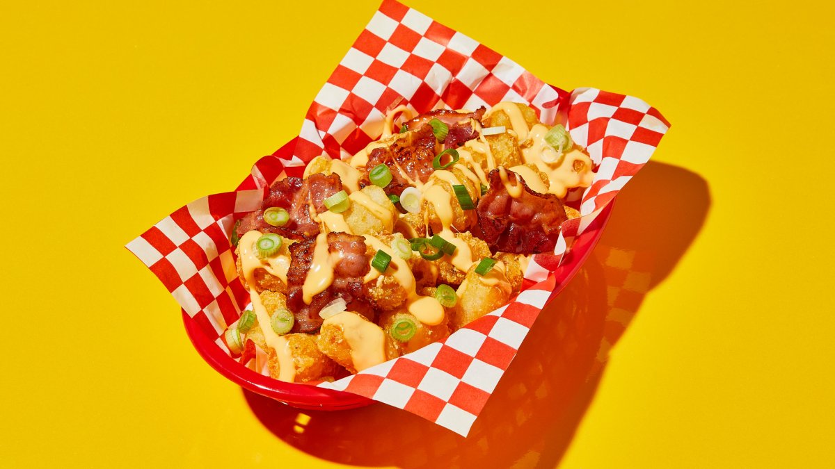 65ca46fc5641ca6e0916472f_2021-05-12_holy_baconcheese_loaded_rosti_at_11727